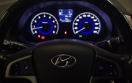 Hyundai Solaris II рестайлинг, 2016 год, 860 000 рублей, 8 фотография