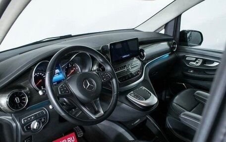 Mercedes-Benz V-Класс, 2020 год, 5 300 000 рублей, 18 фотография