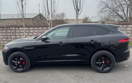 Jaguar F-Pace, 2017 год, 1 900 000 рублей, 4 фотография
