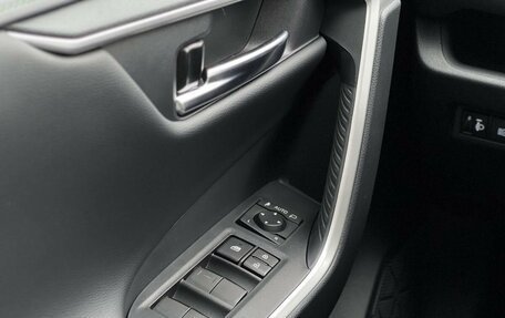 Toyota RAV4, 2025 год, 4 190 000 рублей, 29 фотография