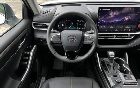 Toyota Highlander, 2025 год, 5 690 000 рублей, 11 фотография