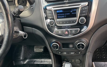 Hyundai Solaris II рестайлинг, 2015 год, 1 150 000 рублей, 9 фотография