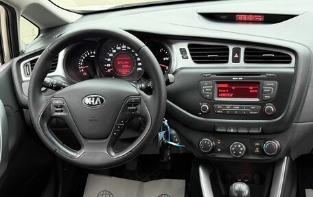 KIA cee'd III, 2013 год, 900 000 рублей, 16 фотография