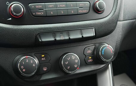 KIA cee'd III, 2013 год, 900 000 рублей, 20 фотография