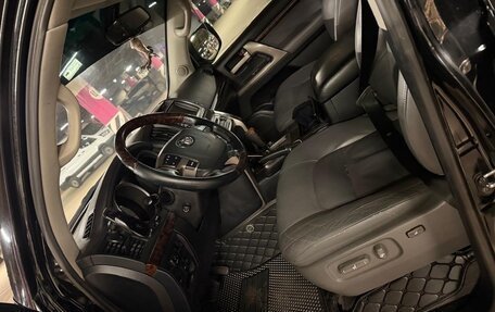 Toyota Land Cruiser 200, 2010 год, 2 500 000 рублей, 2 фотография