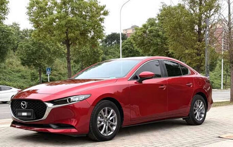 Mazda 3, 2022 год, 1 350 000 рублей, 4 фотография