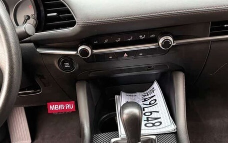 Mazda 3, 2022 год, 1 350 000 рублей, 9 фотография