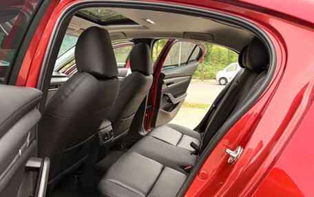 Mazda 3, 2022 год, 1 350 000 рублей, 11 фотография