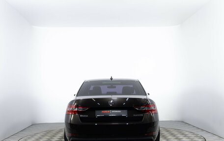 Skoda Superb III рестайлинг, 2017 год, 2 410 000 рублей, 6 фотография