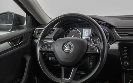 Skoda Superb III рестайлинг, 2017 год, 2 410 000 рублей, 15 фотография