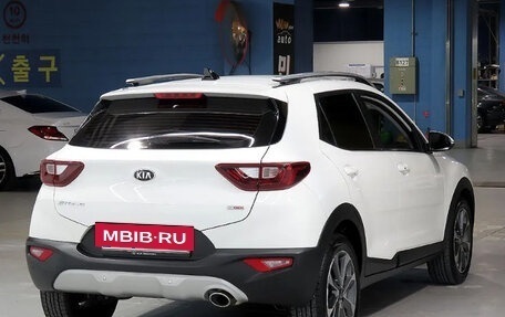 KIA Stonic, 2019 год, 1 300 202 рублей, 10 фотография