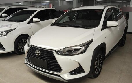 Toyota Yaris XP150 рестайлинг, 2021 год, 1 340 000 рублей, 1 фотография