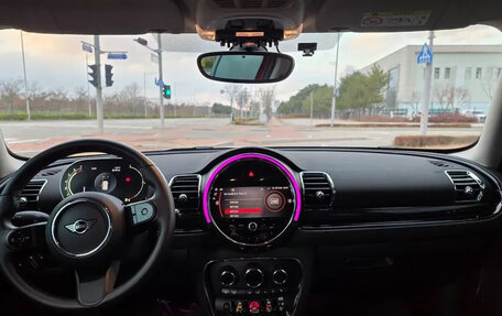 MINI Clubman, 2023 год, 2 490 000 рублей, 5 фотография