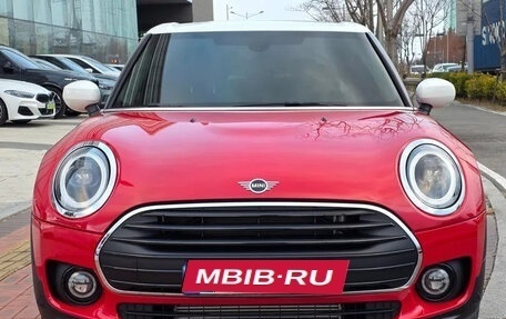 MINI Clubman, 2023 год, 2 490 000 рублей, 3 фотография