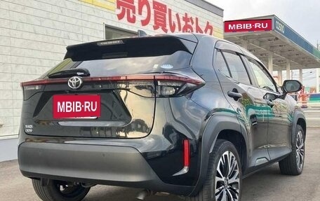 Toyota Yaris Cross, 2022 год, 1 650 000 рублей, 4 фотография