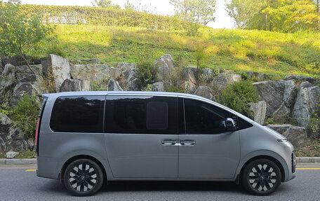 Hyundai Staria, 2024 год, 7 200 000 рублей, 4 фотография