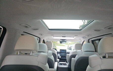 Hyundai Staria, 2024 год, 7 200 000 рублей, 15 фотография