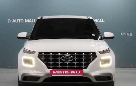 Hyundai Venue I, 2022 год, 1 820 000 рублей, 2 фотография