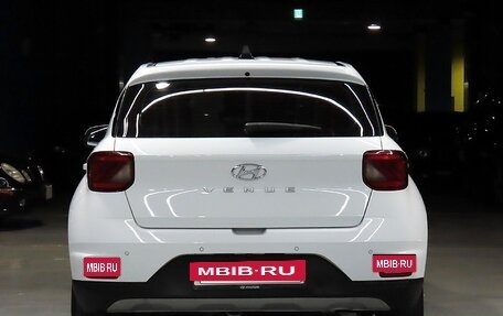 Hyundai Venue I, 2022 год, 1 820 000 рублей, 4 фотография