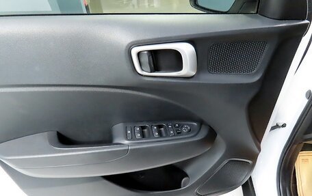 Hyundai Venue I, 2022 год, 1 820 000 рублей, 12 фотография