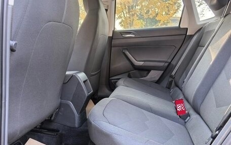 Volkswagen Polo, 2021 год, 1 200 000 рублей, 9 фотография