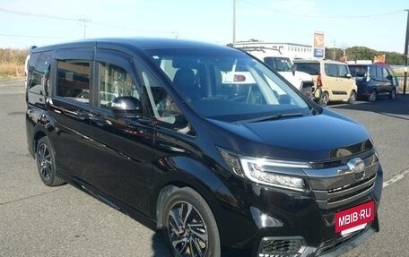 Honda Stepwgn IV, 2022 год, 1 850 000 рублей, 3 фотография