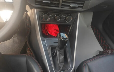 Volkswagen Polo, 2021 год, 1 200 000 рублей, 10 фотография