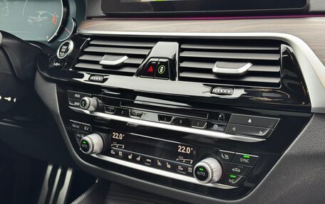 BMW 5 серия, 2017 год, 3 650 000 рублей, 12 фотография