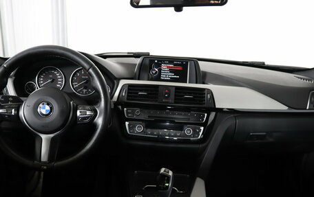 BMW 3 серия, 2017 год, 1 929 990 рублей, 13 фотография