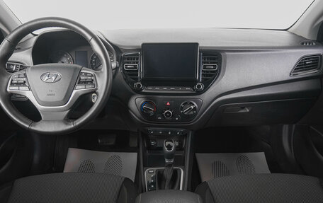 Hyundai Solaris II рестайлинг, 2021 год, 1 949 000 рублей, 14 фотография