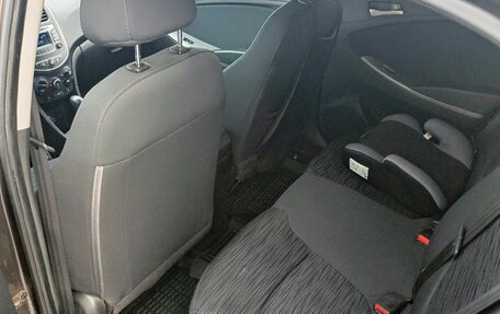 Hyundai Solaris II рестайлинг, 2014 год, 1 100 000 рублей, 11 фотография