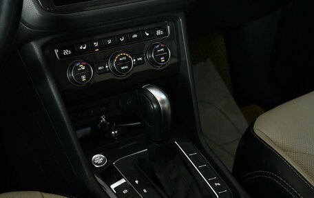 Volkswagen Tiguan II, 2020 год, 2 690 000 рублей, 14 фотография