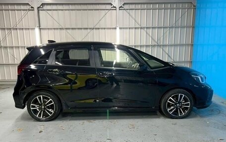 Honda Fit, 2023 год, 960 000 рублей, 4 фотография