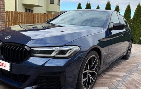 BMW 5 серия, 2020 год, 5 900 000 рублей, 2 фотография