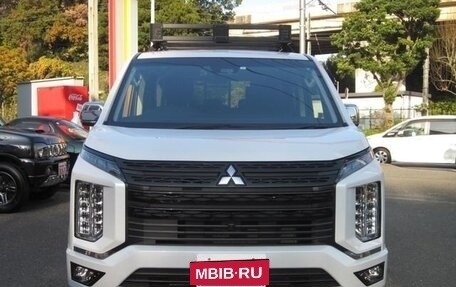 Mitsubishi Delica D:5 I, 2022 год, 3 210 000 рублей, 2 фотография