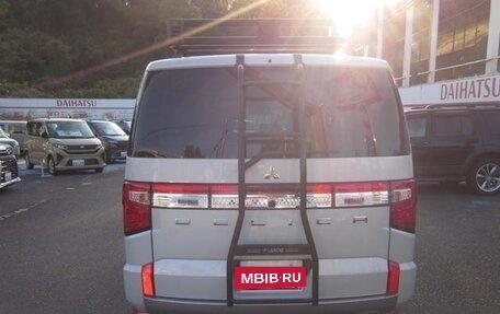 Mitsubishi Delica D:5 I, 2022 год, 3 210 000 рублей, 3 фотография