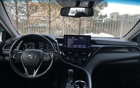 Toyota Camry, 2021 год, 3 050 000 рублей, 11 фотография