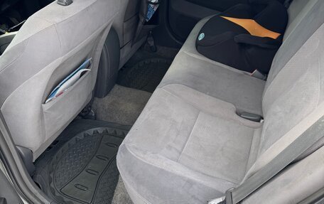 Toyota Prius, 2003 год, 540 000 рублей, 9 фотография