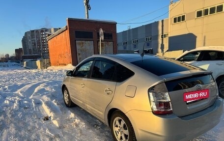 Toyota Prius, 2003 год, 540 000 рублей, 5 фотография