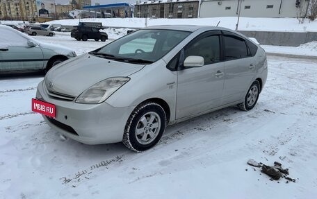 Toyota Prius, 2003 год, 540 000 рублей, 14 фотография