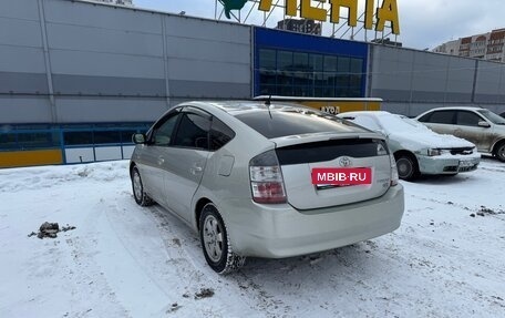 Toyota Prius, 2003 год, 540 000 рублей, 11 фотография