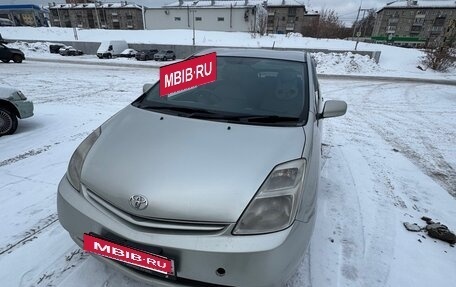 Toyota Prius, 2003 год, 540 000 рублей, 13 фотография