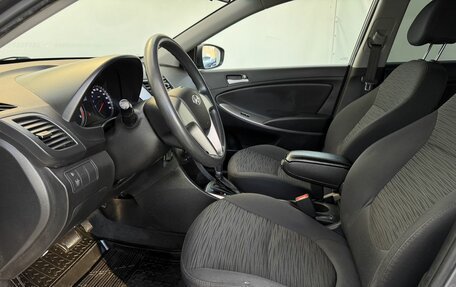 Hyundai Solaris II рестайлинг, 2015 год, 1 094 000 рублей, 10 фотография