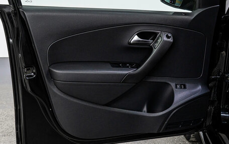 Volkswagen Polo VI (EU Market), 2015 год, 920 000 рублей, 11 фотография