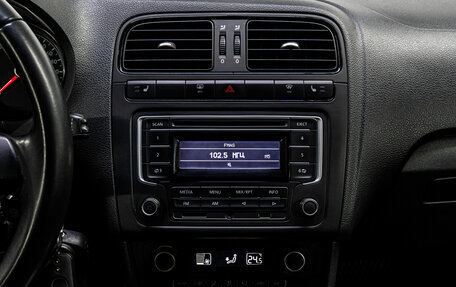 Volkswagen Polo VI (EU Market), 2015 год, 920 000 рублей, 20 фотография