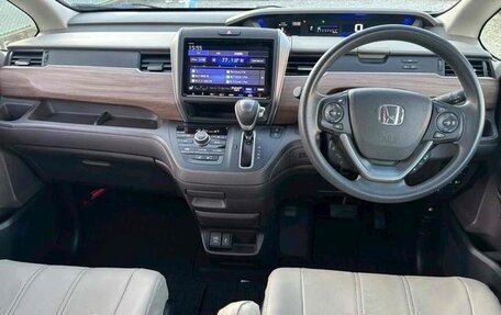 Honda Freed II, 2023 год, 1 579 000 рублей, 11 фотография