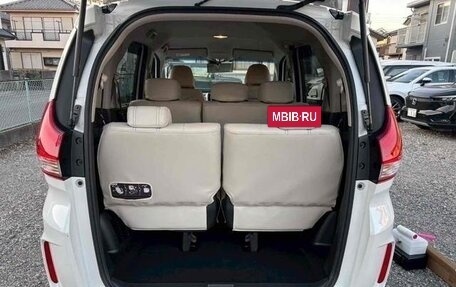 Honda Freed II, 2023 год, 1 579 000 рублей, 31 фотография