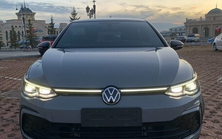 Volkswagen Golf VIII, 2022 год, 1 970 000 рублей, 1 фотография