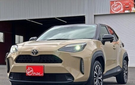 Toyota Yaris Cross, 2021 год, 1 680 000 рублей, 3 фотография