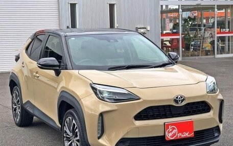 Toyota Yaris Cross, 2021 год, 1 680 000 рублей, 4 фотография